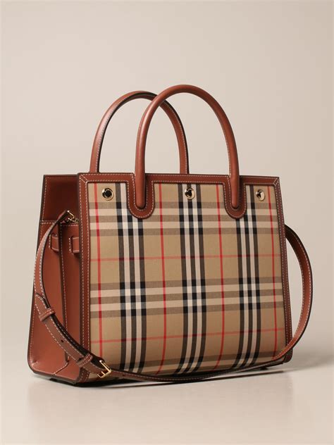 gebrauchte taschen von burberry|Burberry Taschen für Damen online kaufen .